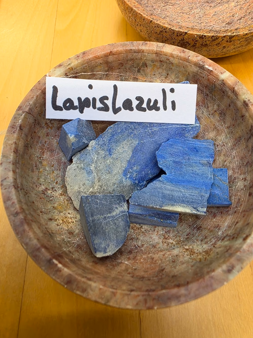 Lapislazuli als Ausgangsmaterial